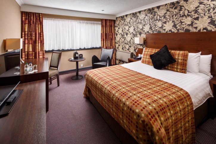 Mercure-Livingston-Hotel-Privilege-Double-01-lr-250918-me