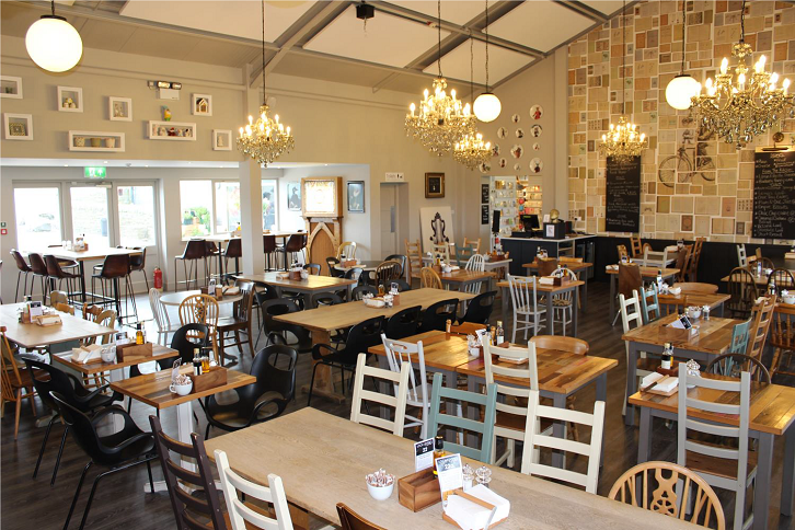 Cafe Photo