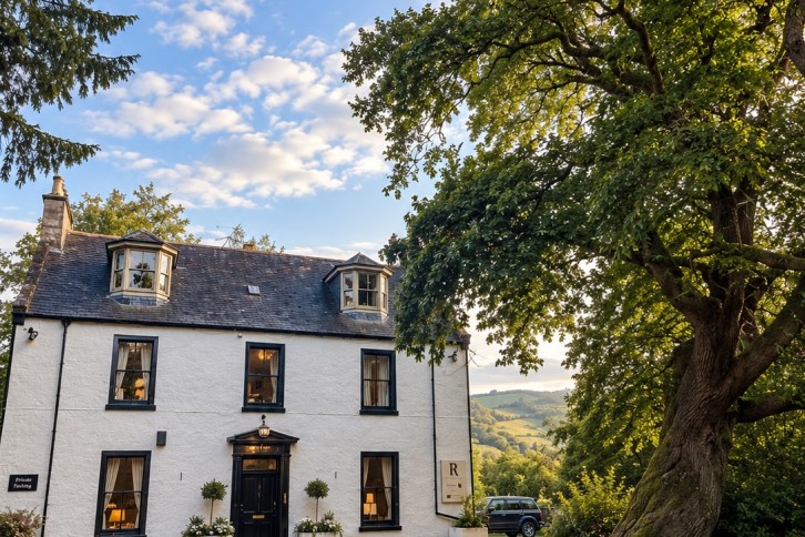 roslyn-house-loch-ness-boutique-guest-house-drumnadrochit-exterior